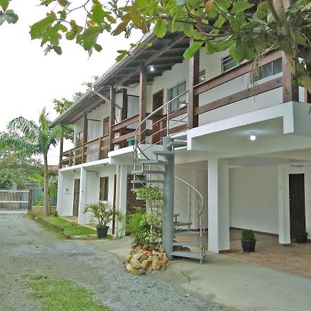 Recanto da Madre Guarda do Embaú Exterior foto